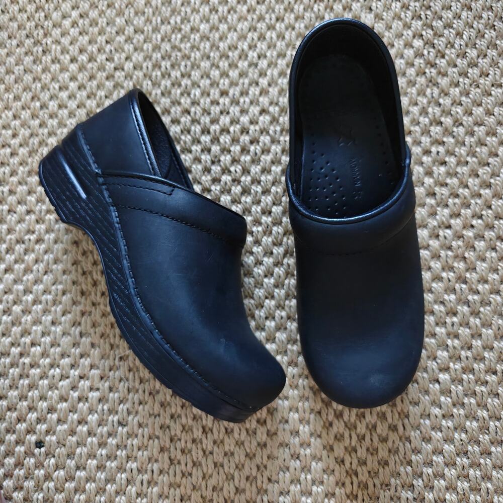 DANSKO Professional Black Cabrio Leather Clogs Work Shoes Narrow 37 US 6.5-7 EUC